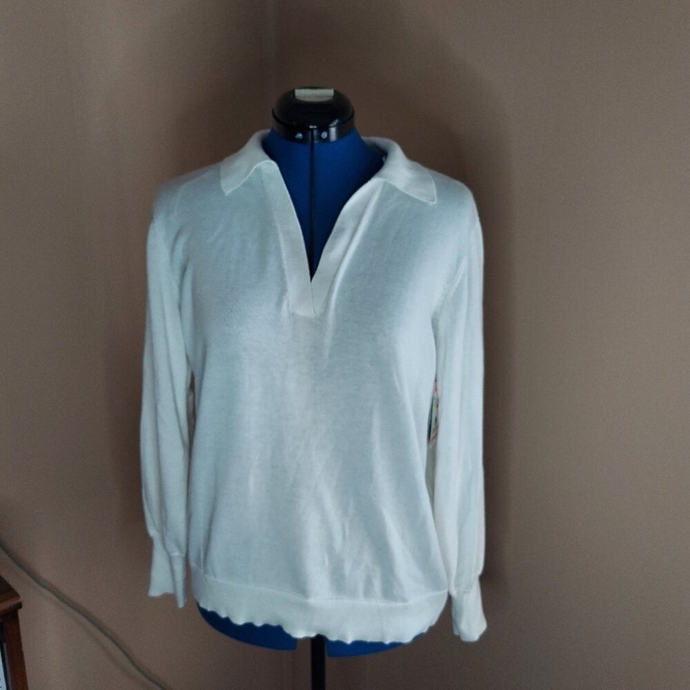 Vince Camuto Cream Antique White V Neck Collared Large Sweater